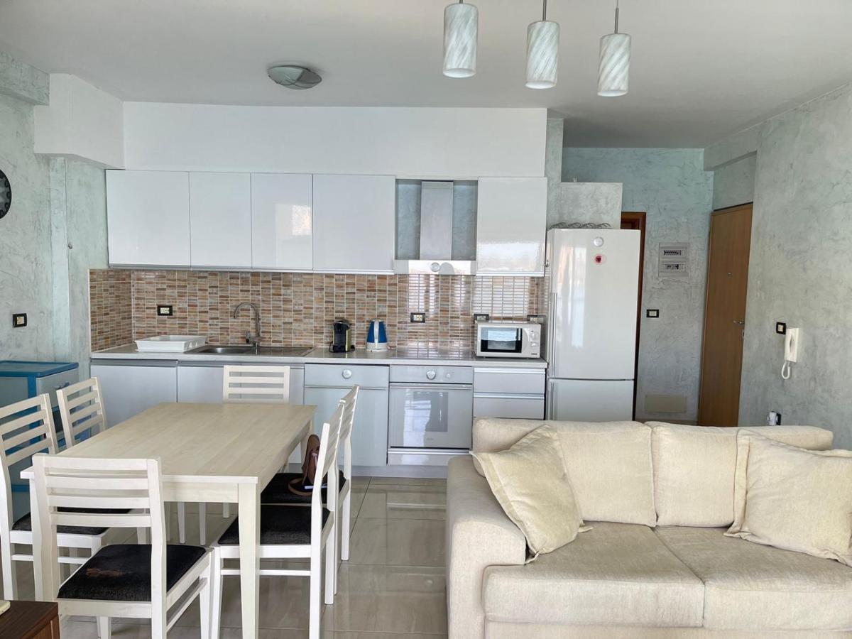 1-Stunning Sea View Apartments! Sarandë Exteriör bild