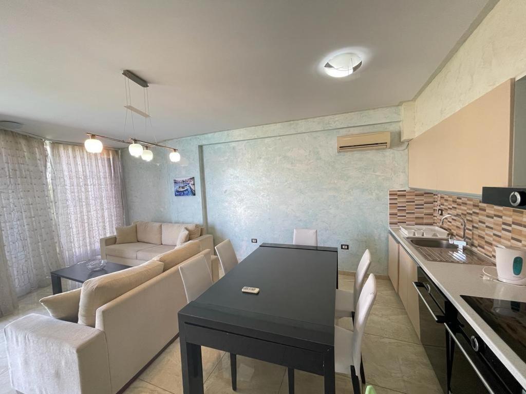 1-Stunning Sea View Apartments! Sarandë Exteriör bild