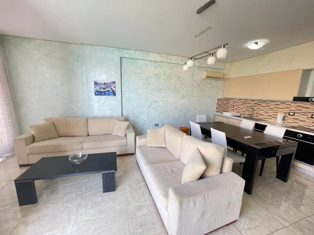 1-Stunning Sea View Apartments! Sarandë Exteriör bild