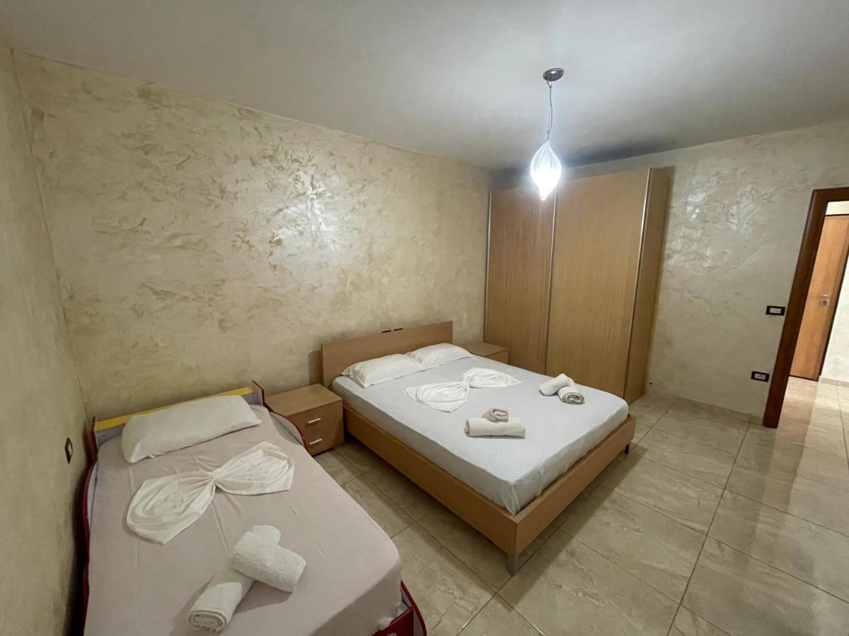 1-Stunning Sea View Apartments! Sarandë Exteriör bild